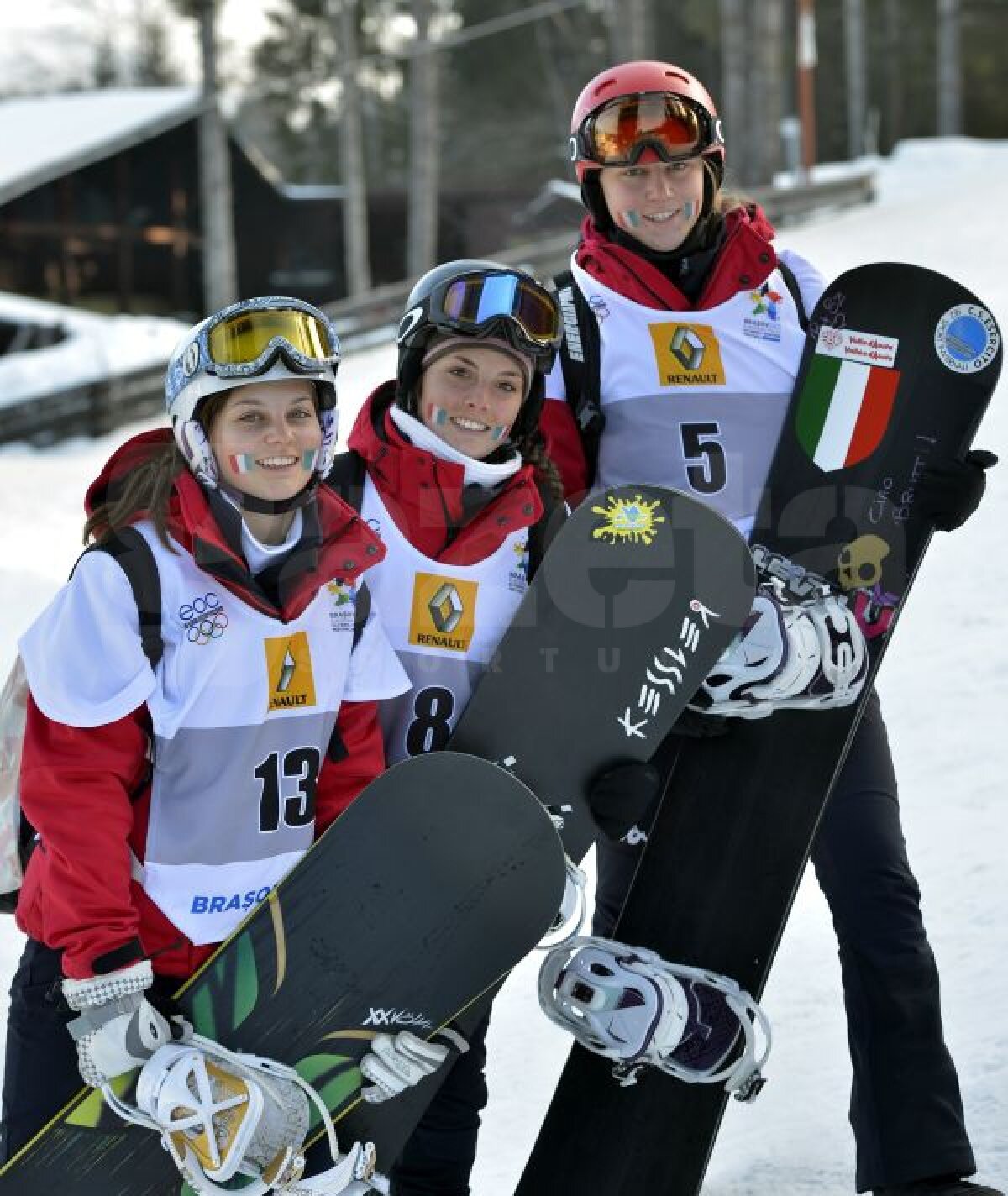 FOTO Bune şi rele la snowboard » Trei români în runda finală, Cherecheş s-a accidentat înainte de concurs