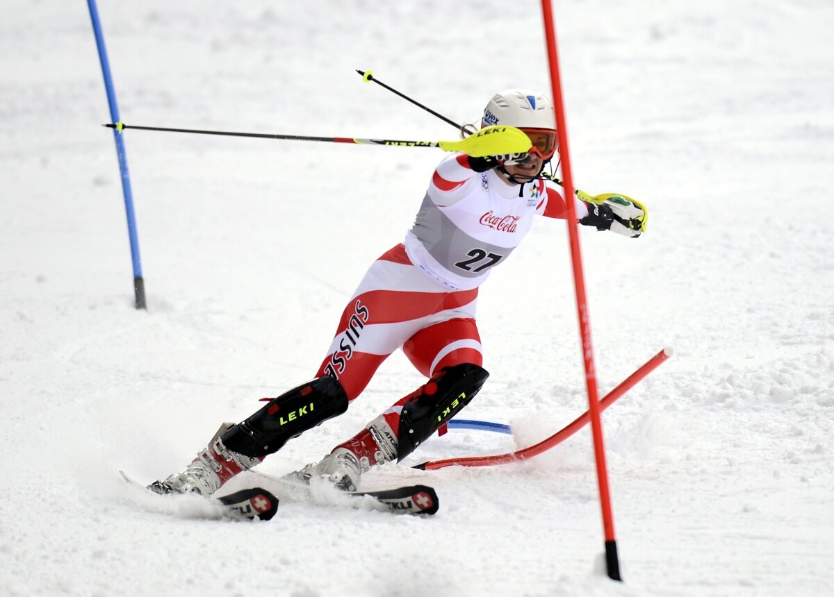 Galerie foto » Fetele au dezamăgit la slalom feminin, băieţii au terminat pe 5 la sărituri