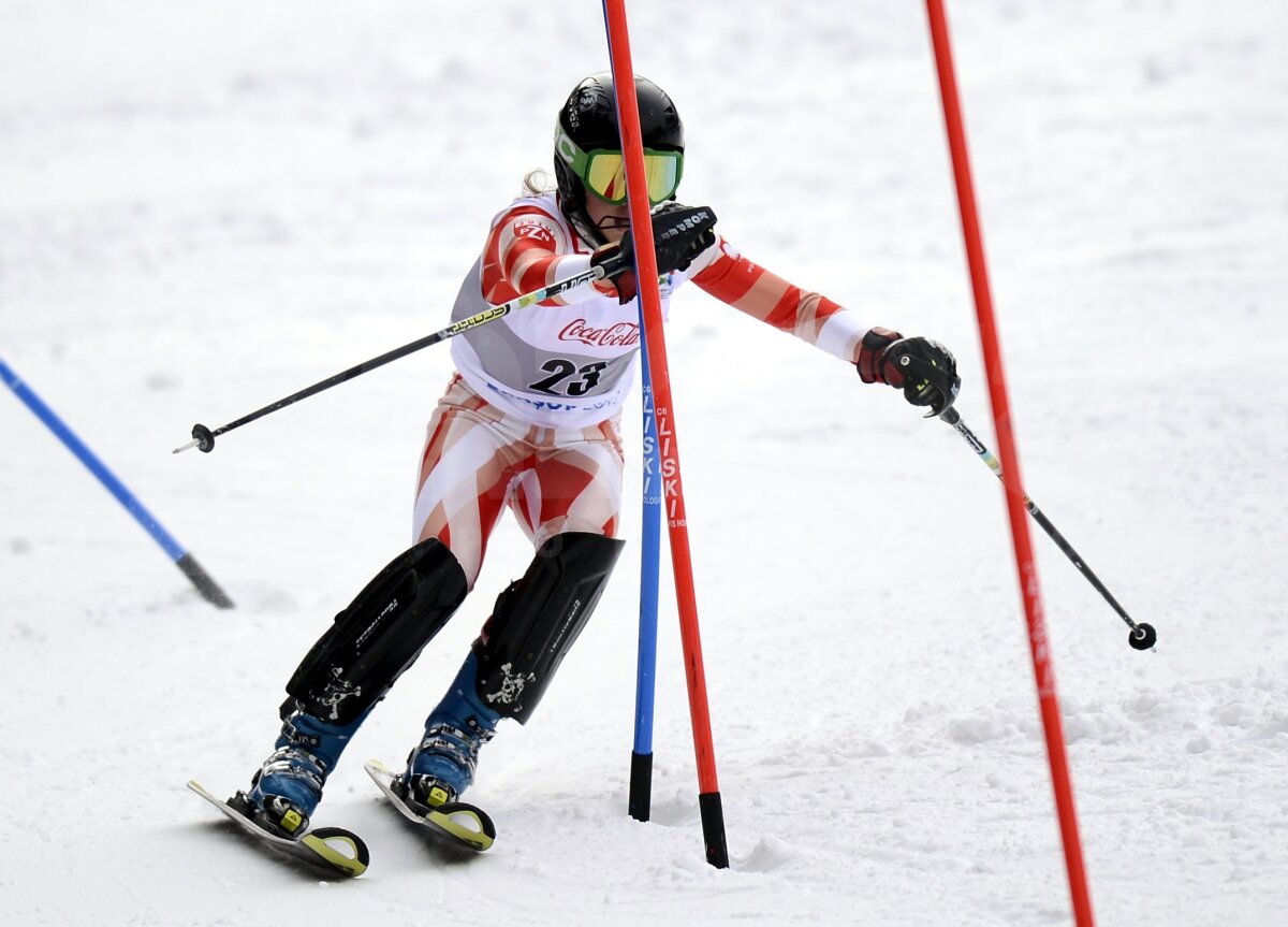 Galerie foto » Fetele au dezamăgit la slalom feminin, băieţii au terminat pe 5 la sărituri