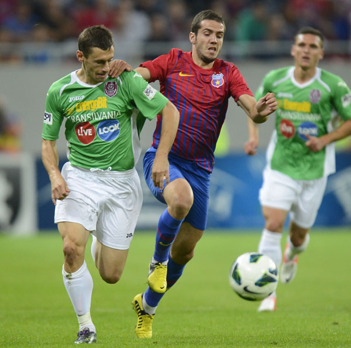 Ziua lui 2-0 » Steaua şi CFR Cluj au nevoie de cîte o minune pentru a se califica în optimi