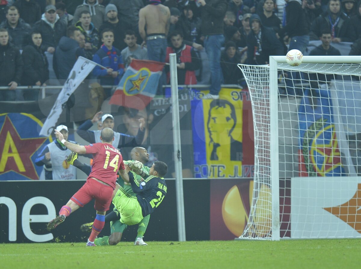 FOTO + VIDEO Fantastic, fantastic, fantastic! Steaua - Ajax 2-0, 4-2 la penaltyuri! Urmează Steaua - Chelsea în optimi!