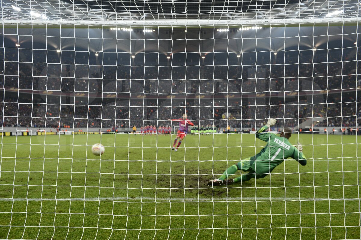 FOTO Loviturile perfecte în imagini » Cum au reacţionat steliştii după penalty-ul decisiv al lui Latovlevici