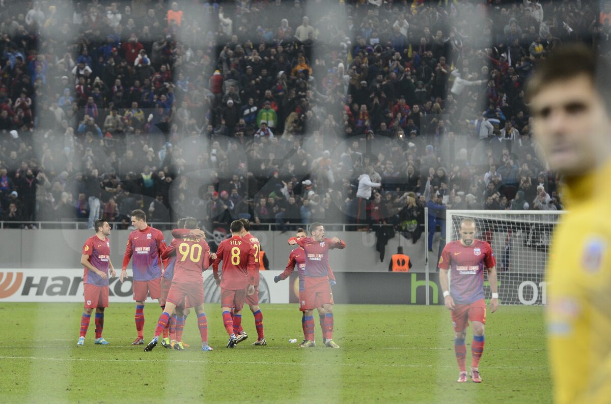 FOTO Loviturile perfecte în imagini » Cum au reacţionat steliştii după penalty-ul decisiv al lui Latovlevici