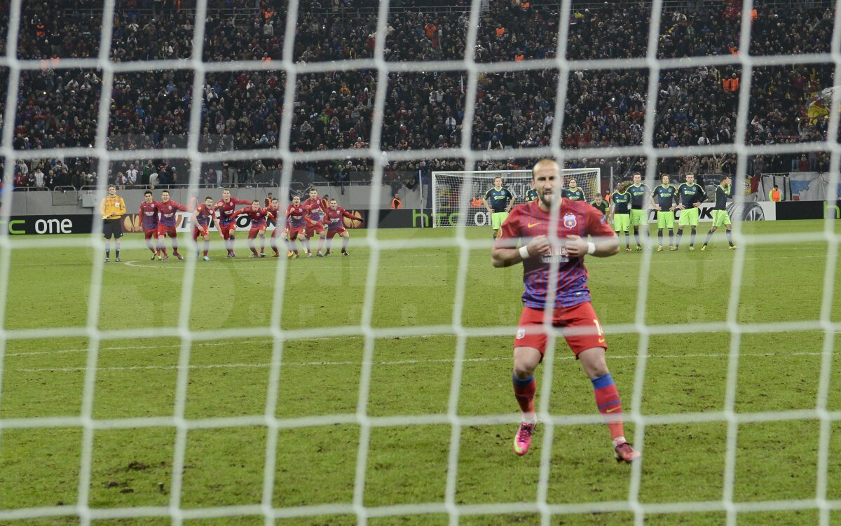 FOTO Loviturile perfecte în imagini » Cum au reacţionat steliştii după penalty-ul decisiv al lui Latovlevici