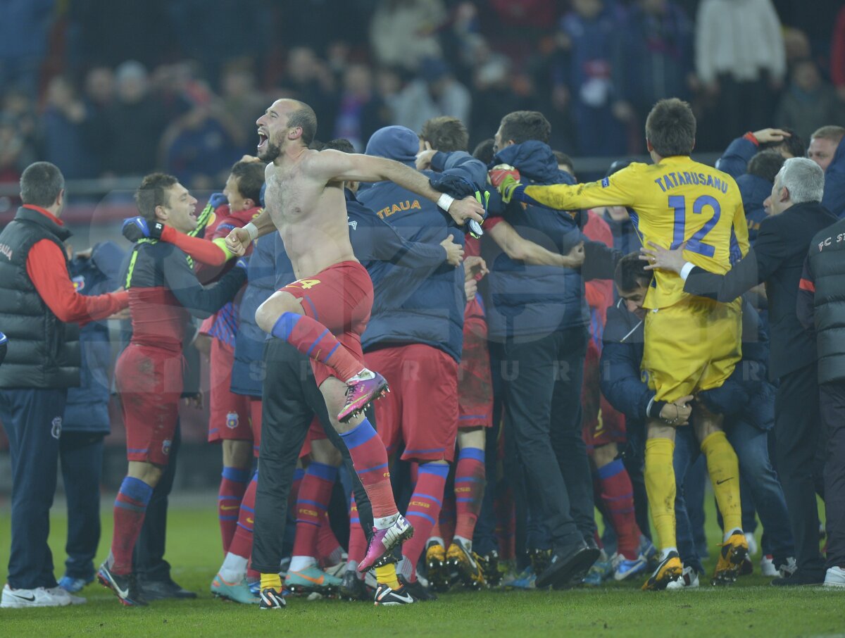 FOTO Explozie de bucurie » Steliştii au dat startul petrecerii alături de fani