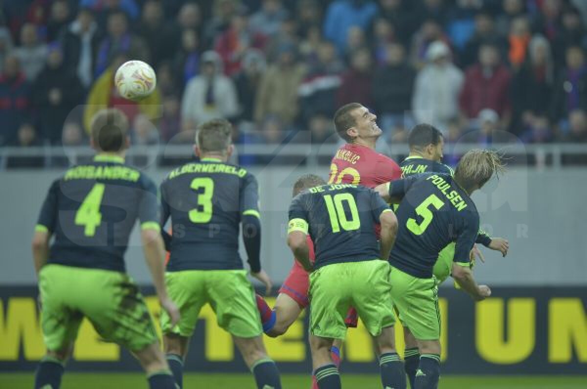 VIDEO+FOTO Europa! Steaua! » Roş-albaştrii au repetat scenariul cu Valencia şi au eliminat-o pe Ajax la penalty-uri