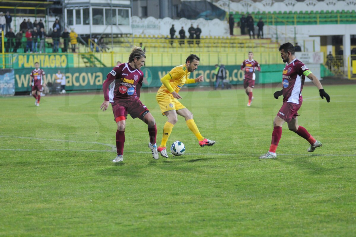 FOTO + VIDEO Cu doi oameni în plus pe teren, gazdele nu au marcat »  Vaslui - CFR Cluj 0-0