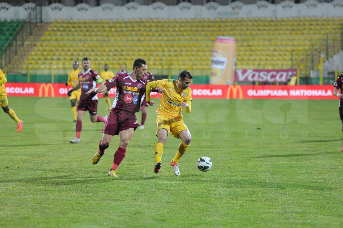 FOTO + VIDEO Cu doi oameni în plus pe teren, gazdele nu au marcat »  Vaslui - CFR Cluj 0-0