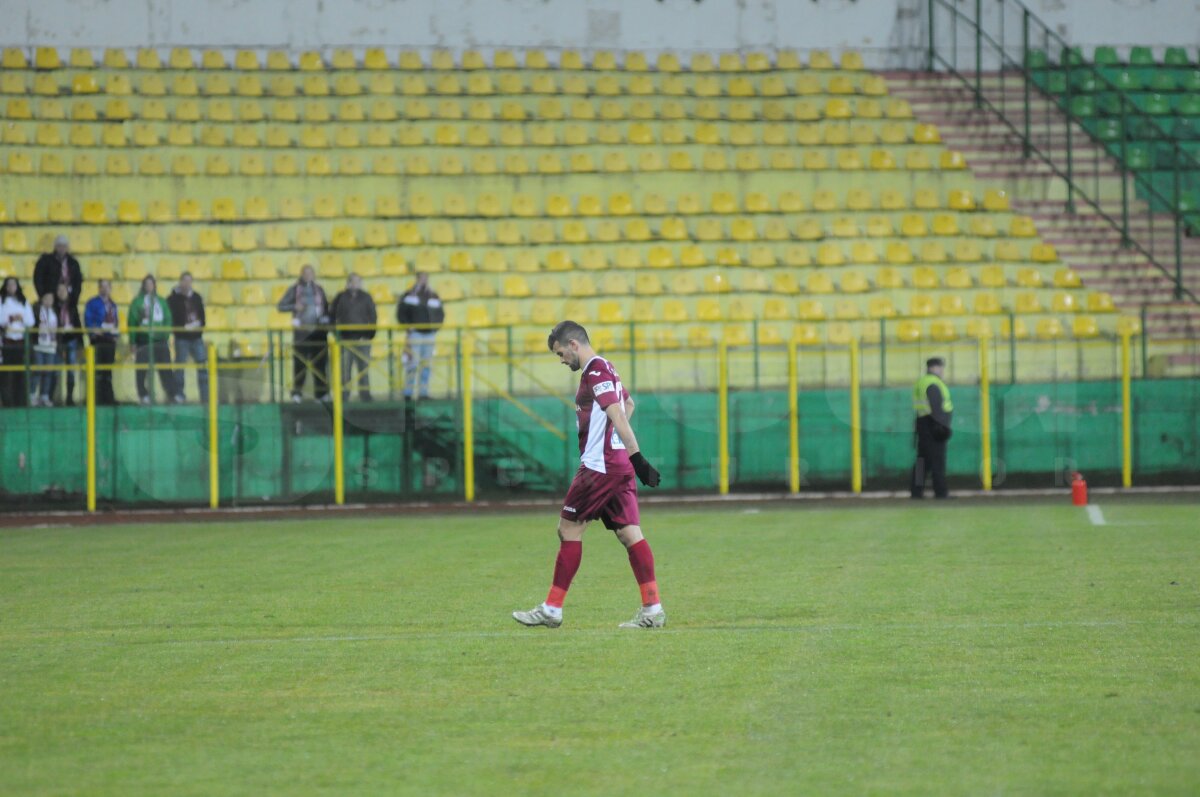 FOTO + VIDEO Cu doi oameni în plus pe teren, gazdele nu au marcat »  Vaslui - CFR Cluj 0-0
