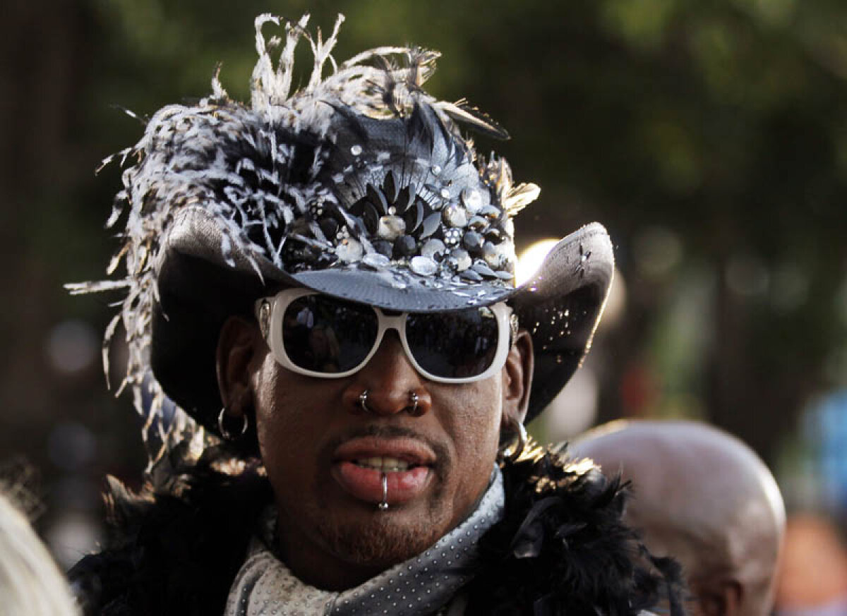 FOTO Ambasador cu tatuaje » Nonconformistul Dennis Rodman a ajuns în Coreea de Nord