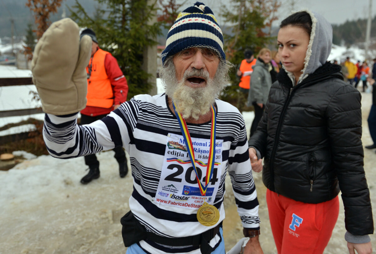 Un Forrest Gump carpatin » Moşion: bătrînul de 79 de ani care a învins cancerul prin sport şi curse la semimaraton