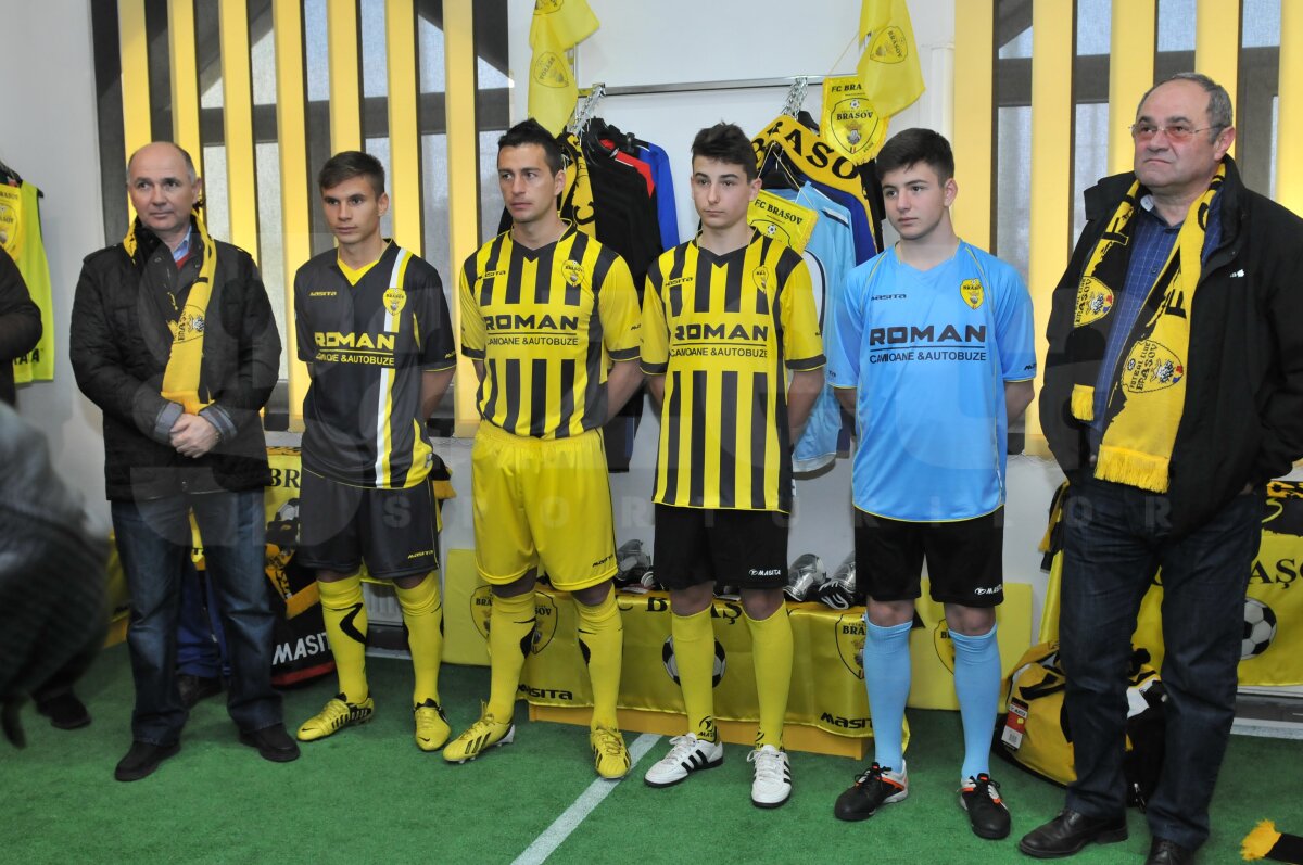 FOTO Braşovenii şi-au lansat noul magazin oficial!