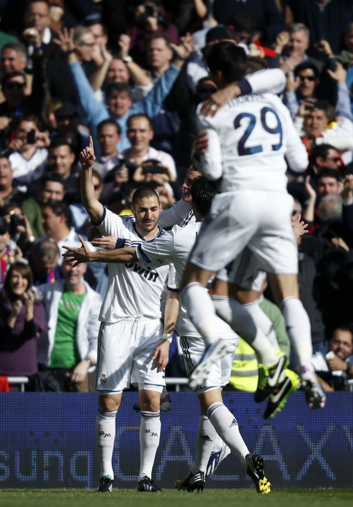 VIDEO+FOTO Barcelona în derivă! Real Madrid cîştigă al doilea El Clasico în ultimele 5 zile, scor 2-1!