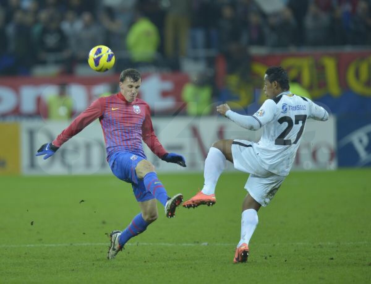 VIDEO+FOTO Reghe a rupt complexul Mediaş » Steaua a învins Gazul cu 3-0 şi e gata de Chelsea