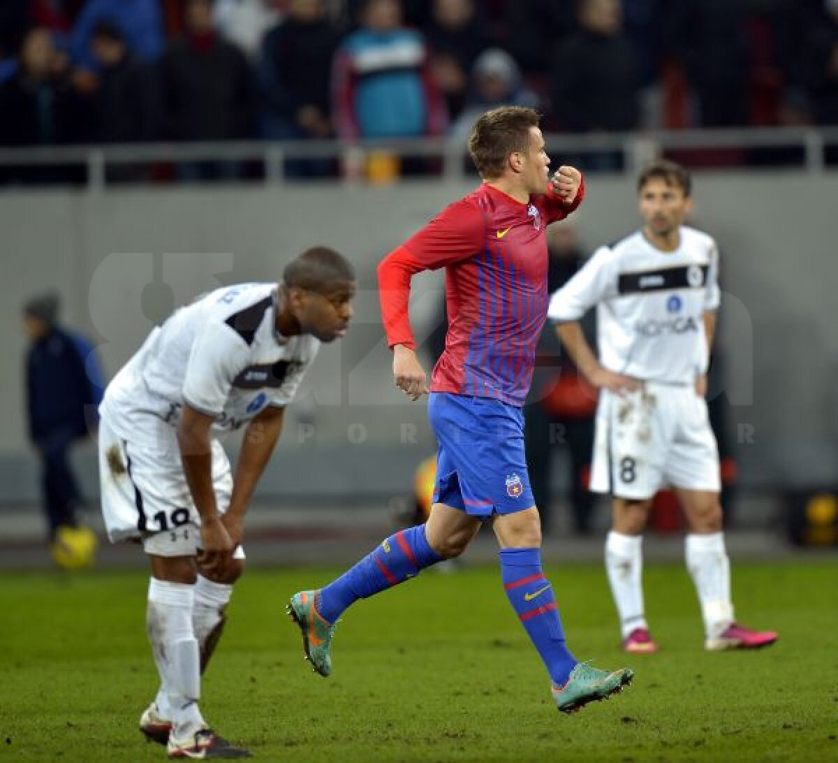 VIDEO+FOTO Reghe a rupt complexul Mediaş » Steaua a învins Gazul cu 3-0 şi e gata de Chelsea