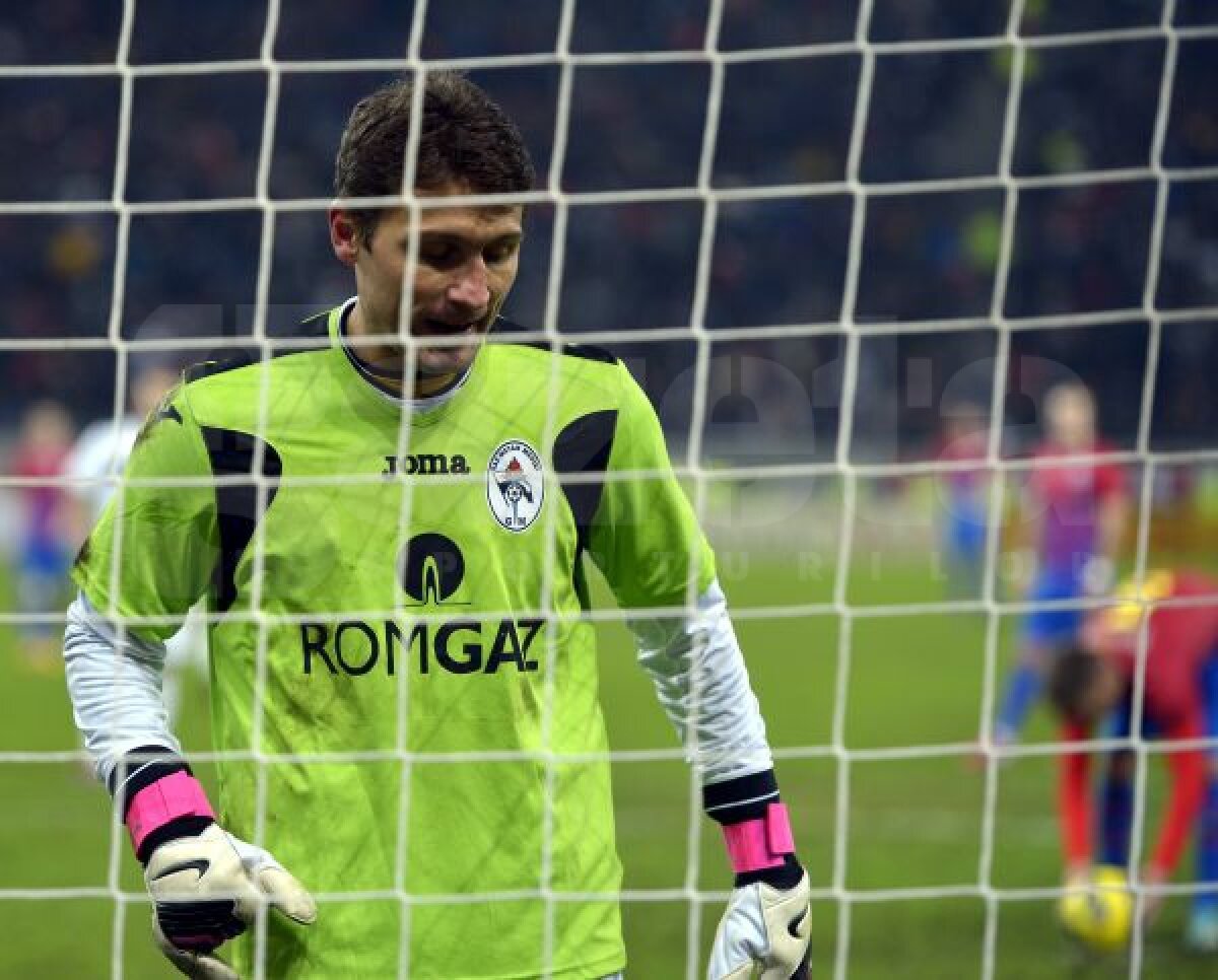 VIDEO+FOTO Reghe a rupt complexul Mediaş » Steaua a învins Gazul cu 3-0 şi e gata de Chelsea