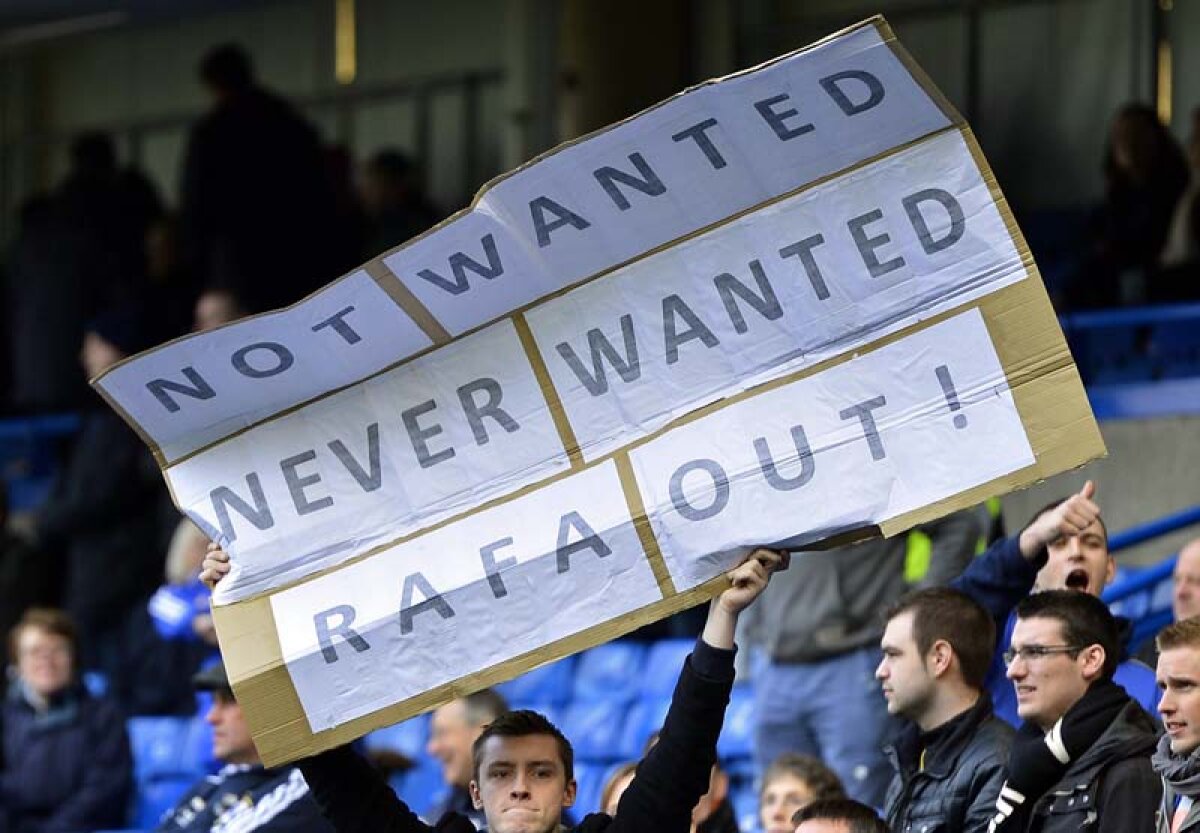 Veşti bune pentru Steaua » Benitez e tot mai contestat pe Stamford Bridge