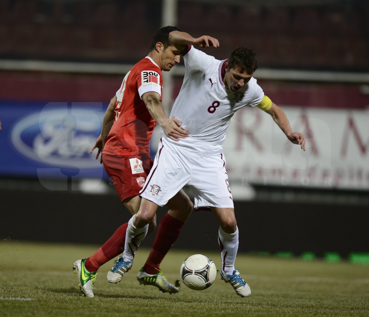 VIDEO şi FOTO "Cîinii" înving în derby şi fac saltul către podium » Rapid - Dinamo 0-1