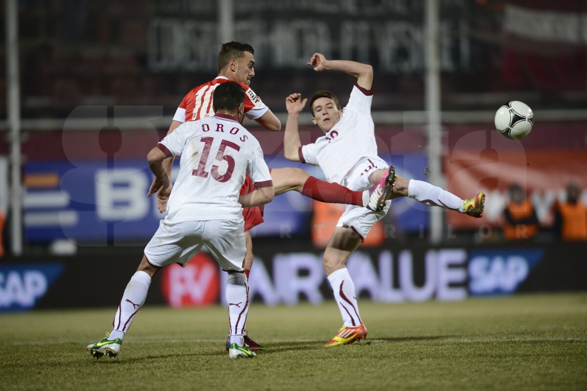 VIDEO şi FOTO "Cîinii" înving în derby şi fac saltul către podium » Rapid - Dinamo 0-1