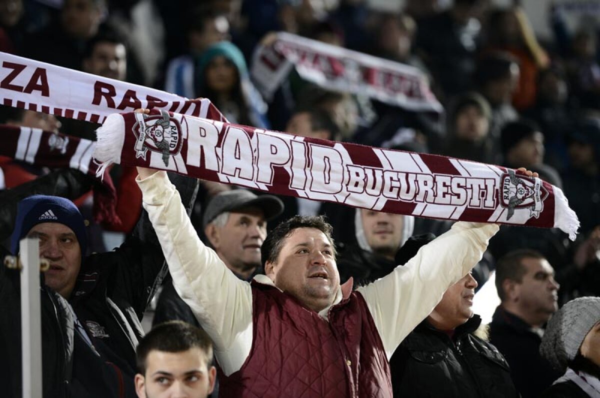 FOTO Atmosferă de vis pe Giuleşti la derby-ul Rapid-Dinamo: "Azi, copii, mîine, legende"