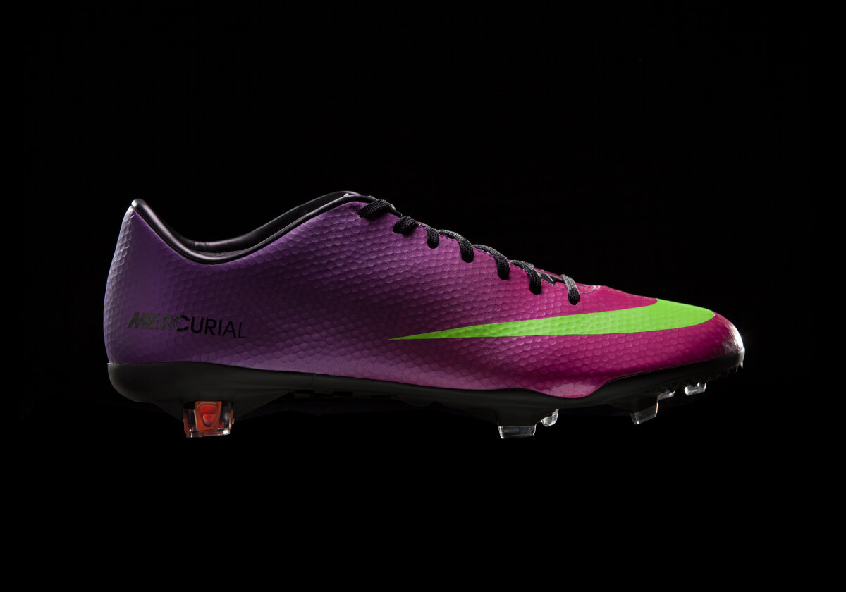Nike Mercurial Vapor IX ofera performanta si viteza exploziva  pentru cei mai rapizi jucatori din lume