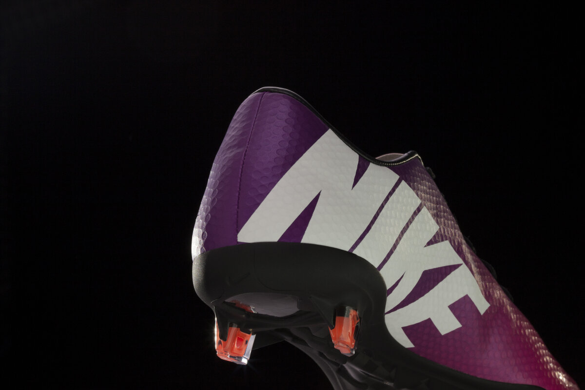 Nike Mercurial Vapor IX ofera performanta si viteza exploziva  pentru cei mai rapizi jucatori din lume