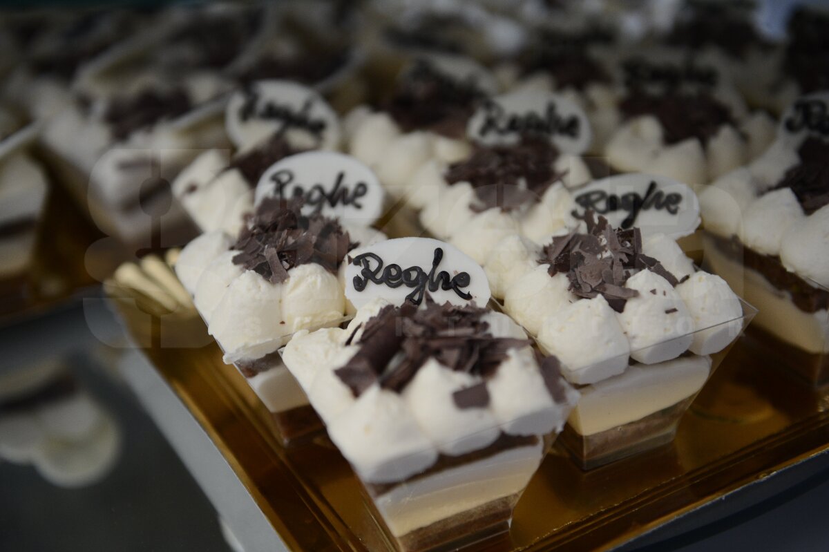 GALERIE FOTO Prăjiturile Reghe şi Prodanca: "Ale lui Laur se vor vinde cel mai bine"