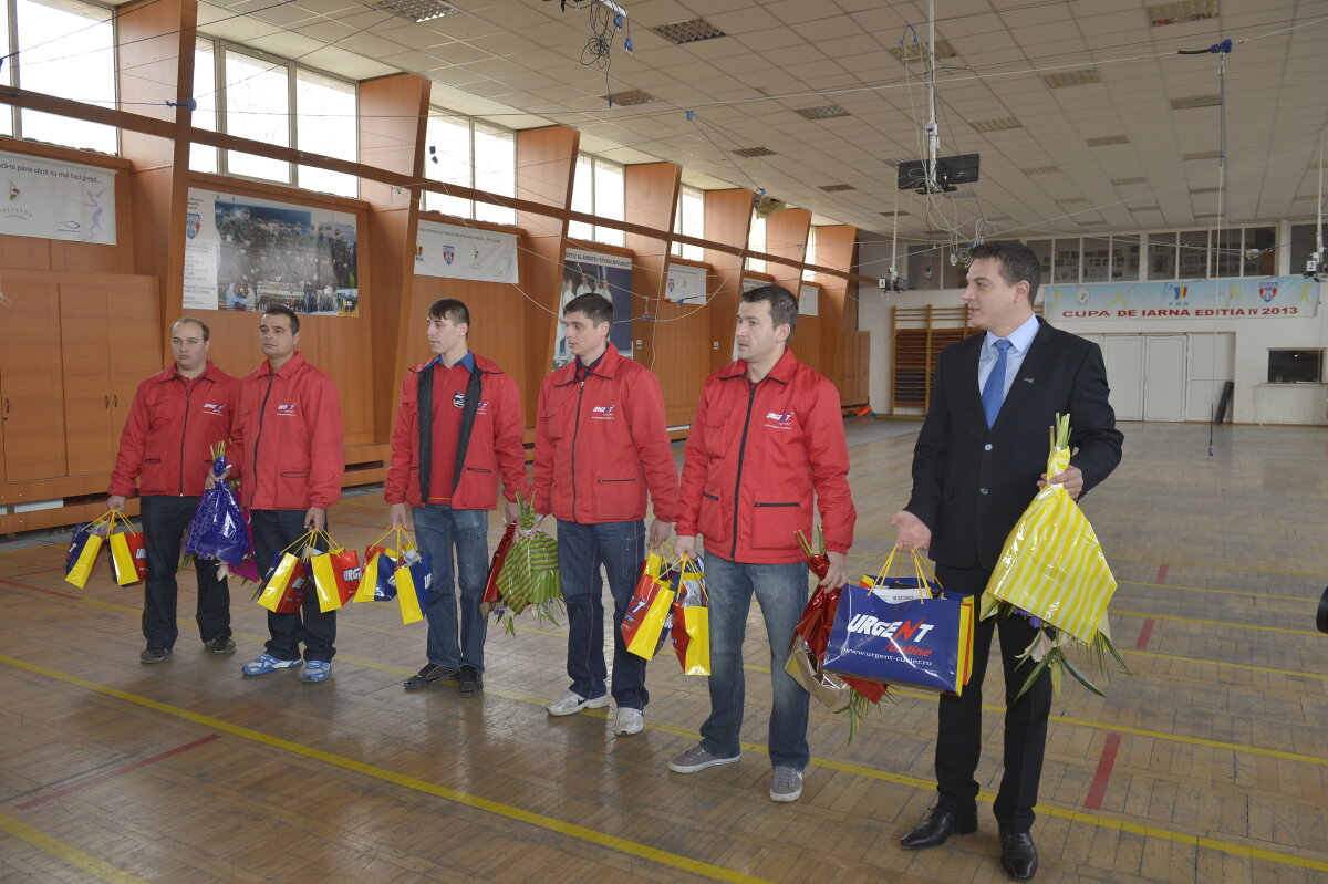 Urgent Curier in vizita la lotul national de spadă! La multi ani, campioanelor!