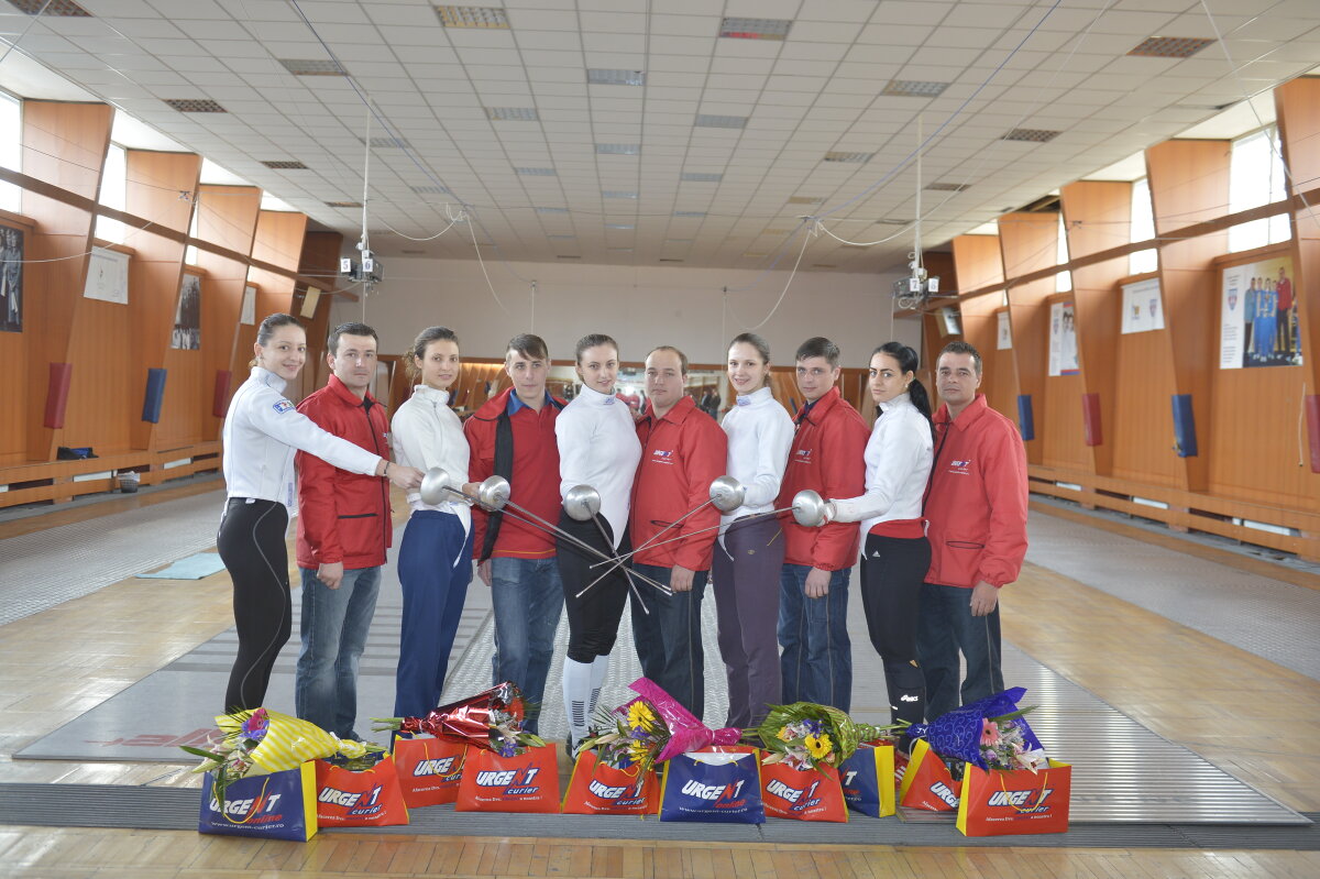 Urgent Curier in vizita la lotul national de spadă! La multi ani, campioanelor!