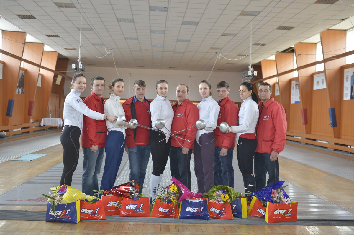 Urgent Curier in vizita la lotul national de spadă! La multi ani, campioanelor!