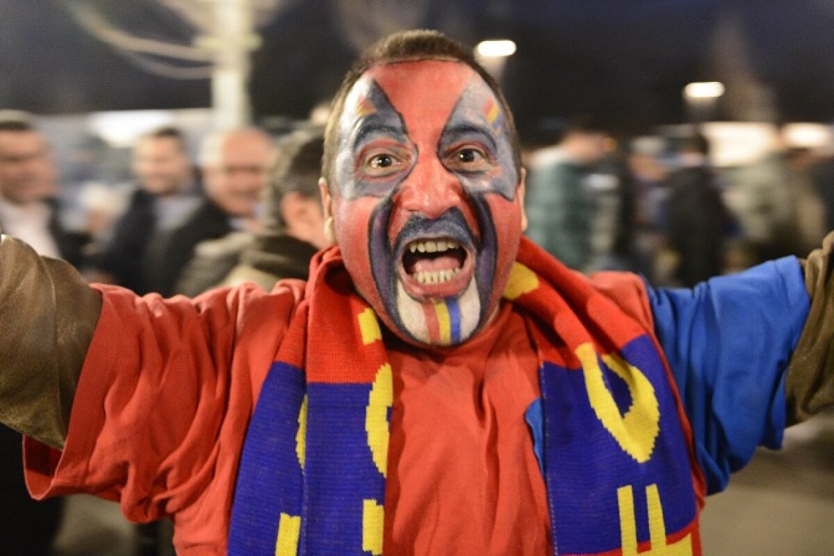 FOTO 7 superimagini de la bucuria suporterilor » Steaua a scos din nou românii în strada