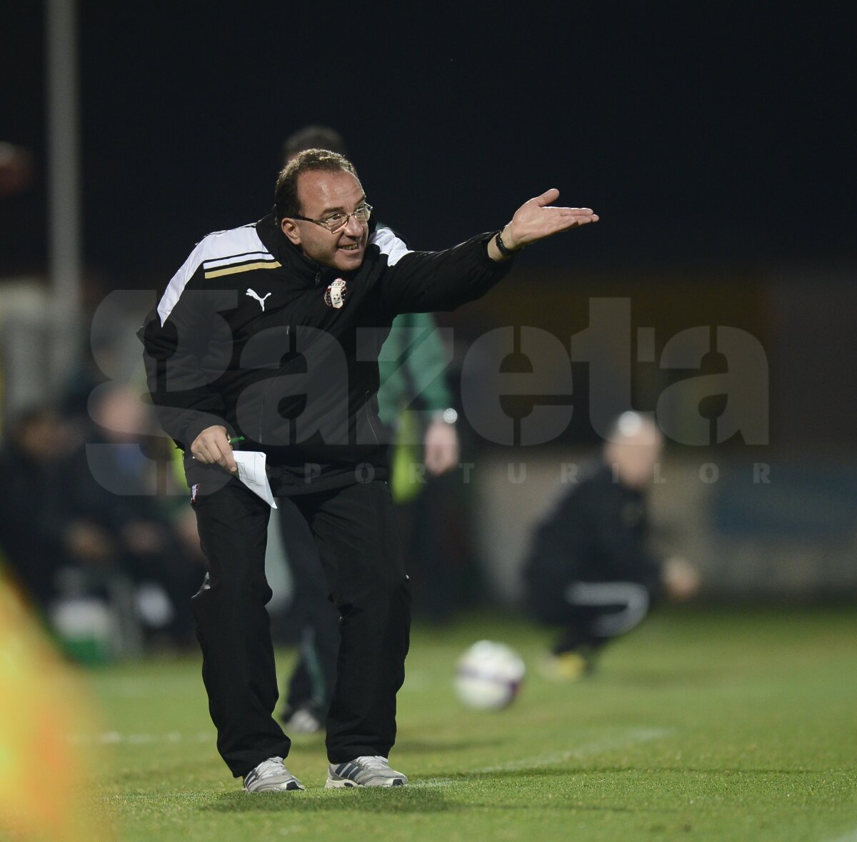 FOTO&VIDEO Distracţie cu "stegarii" » Astra - Braşov 3-0 şi giurgiuvenii "arestează" locul 2