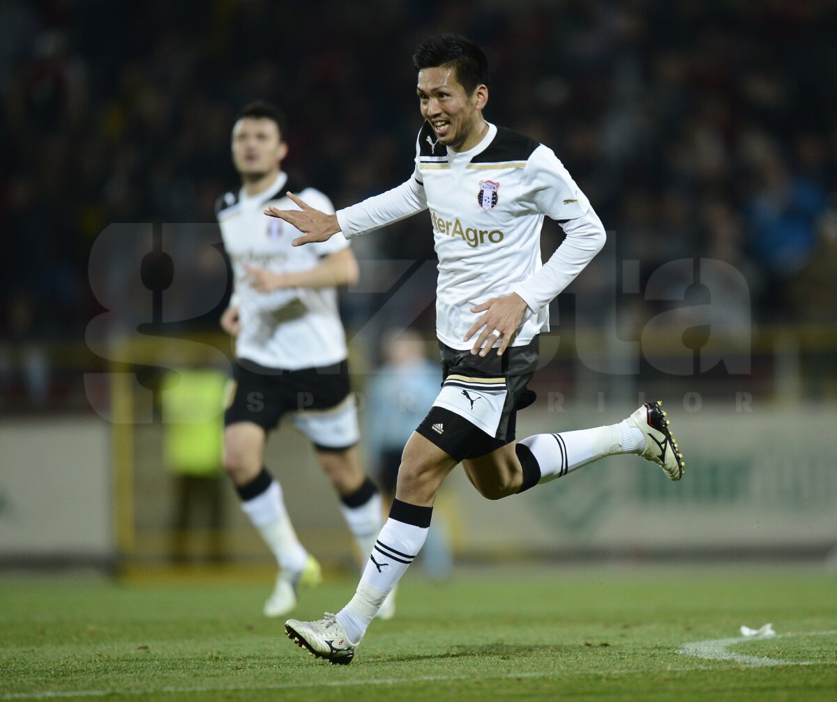 FOTO&VIDEO Distracţie cu "stegarii" » Astra - Braşov 3-0 şi giurgiuvenii "arestează" locul 2