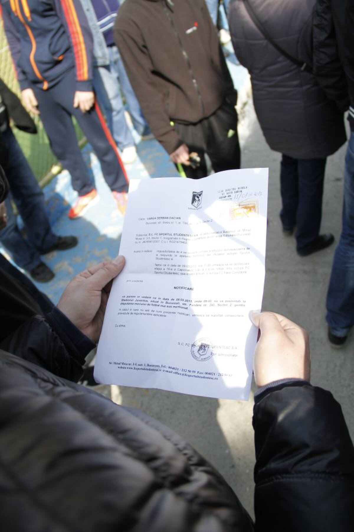 FOTO Scene incredibile la prima etapă din "B" » Sportul a refuzat să joace, Şiman a sărit să-l bată pe Varga!