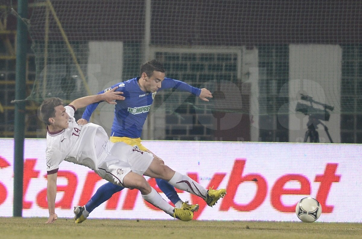 FOTO&VIDEO Spectacol în tribune, fotbal chinuit în teren » Rapid - Petrolul 0-0