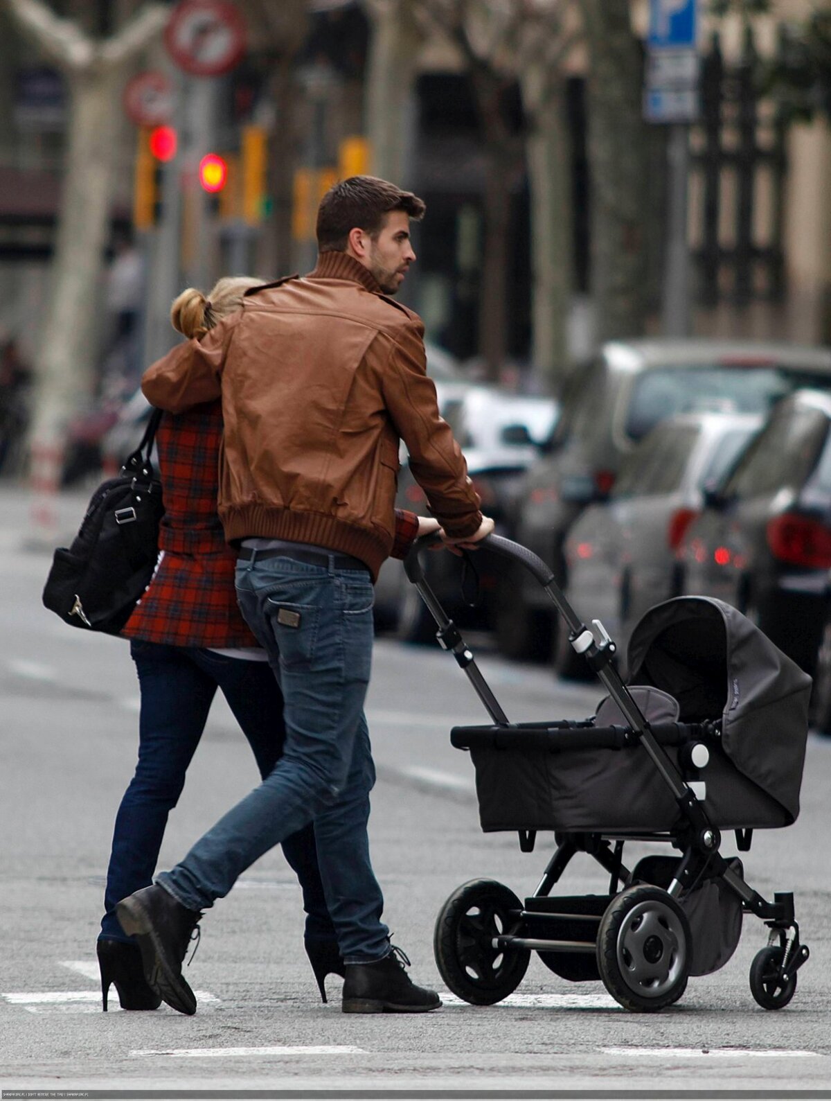 GALERIE FOTO Rolul de părinţi îi prinde de minune pe Gerard Pique şi Shakira