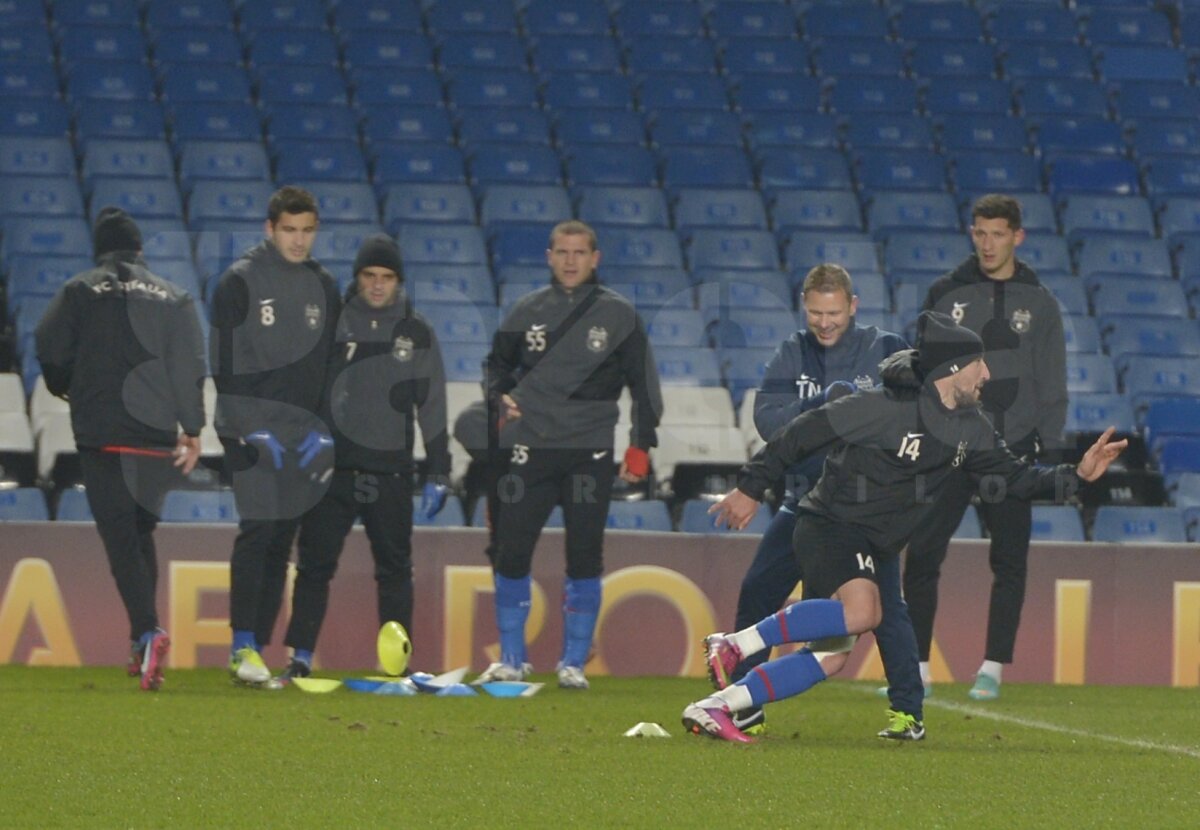 FOTO Alarmă la Steaua! Ar putea absenta un jucător de bază: "Este foarte greu să-l înlocuim". Imagini de la antrenamentul oficial
