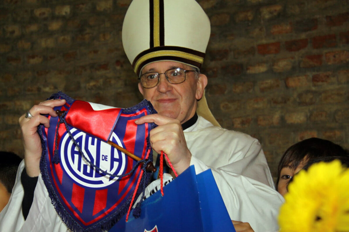 Socio Papa » Noul Suveran Pontif e pasionat de fotbal, San Lorenzo şi Jorge Luis Borges