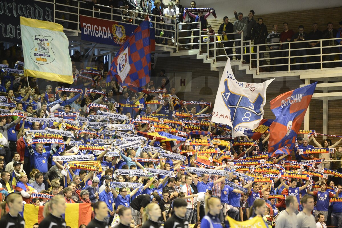 FOTO şi VIDEO Doar locul al doilea în grupă! » Oltchim - Krim 23-20