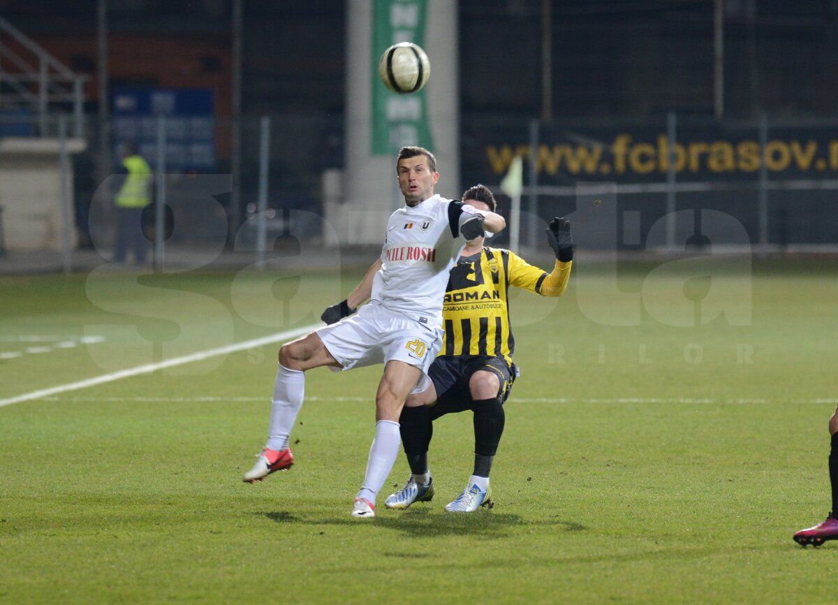 VIDEO şi FOTO FC Braşov - U Cluj 0-0 » "Stegarii" au egalat Rapid în clasament, clujenii au depăşit Ceahlăul