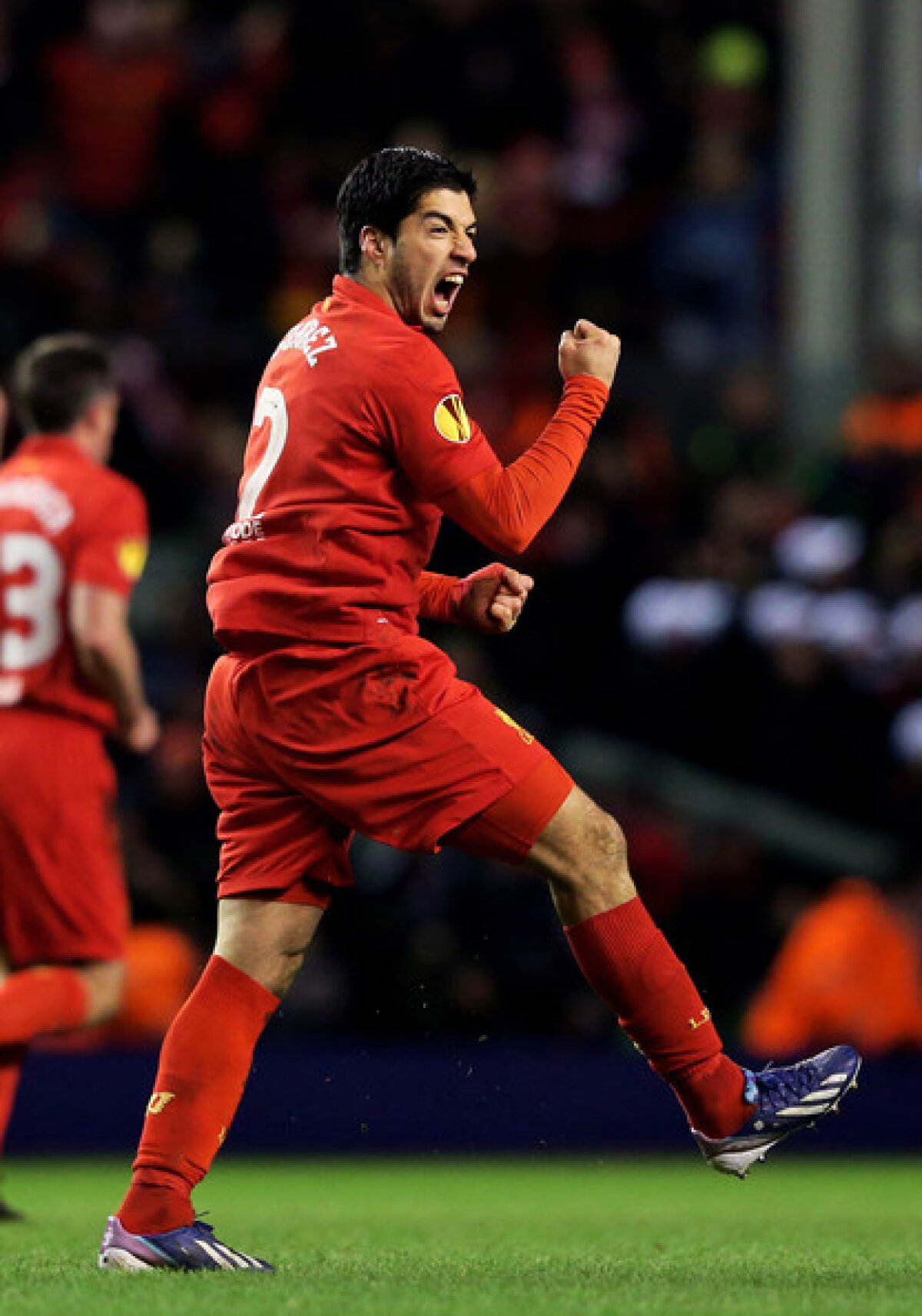 VIDEO şi FOTO Povestea emoţionantă a lui Luis Suarez: Cum a ajuns idol puştiul care "aduna monede de pe jos pentru a-i face cadouri iubitei"