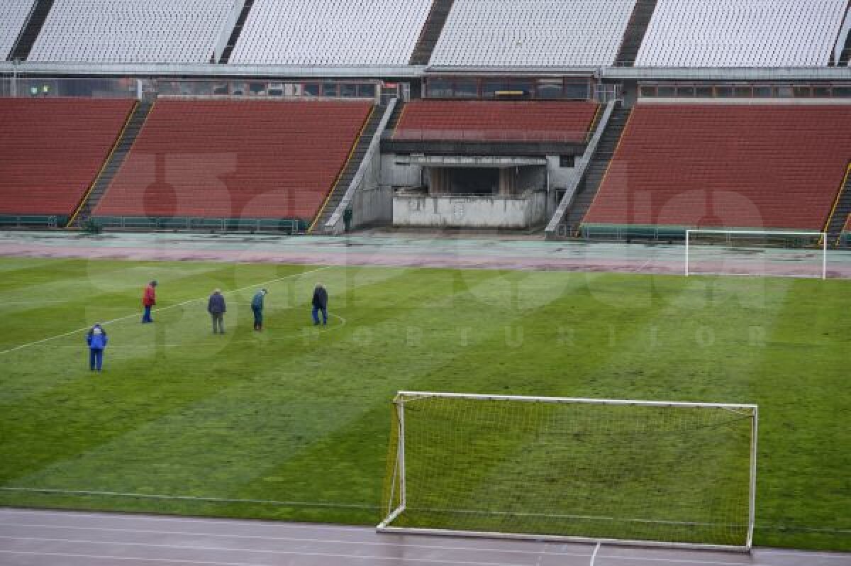 Ungaria - România se joacă azi, ora 21:30, pe un gazon imposibil! Ce jucători aruncă în luptă Piţurcă