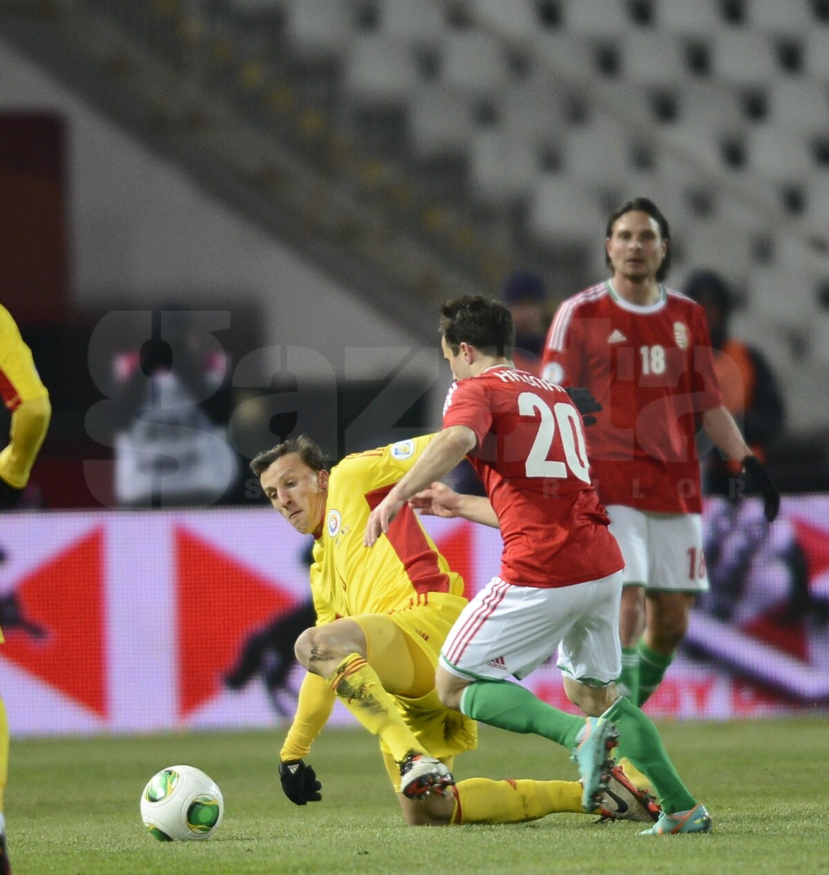 VIDEO şi FOTO Salvaţi în prelungiri » Continuăm cursa umăr la umăr cu maghiarii » Ungaria - România 2-2