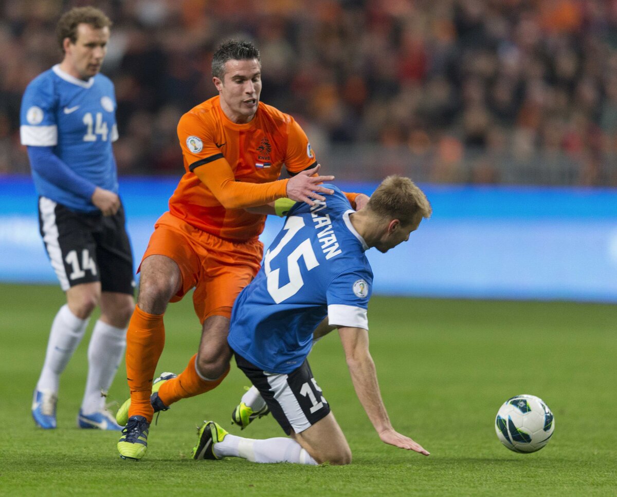 FOTO şi VIDEO Rezumatele partidelor din preliminariile CM 2014 » Anglia a făcut scor în San Marino, Olanda şi Turcia au cîştigat şi ele