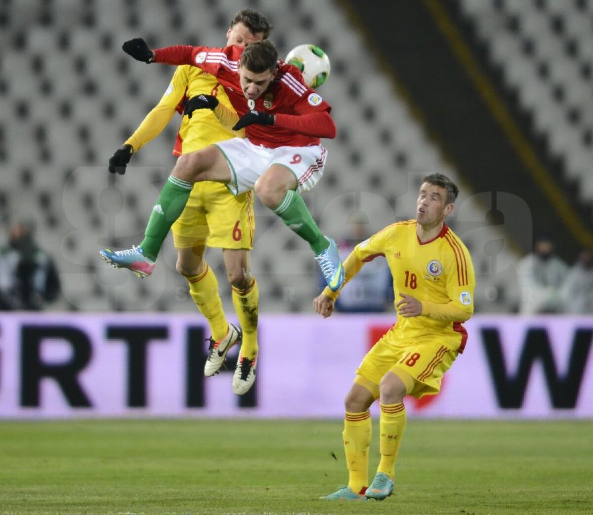 VIDEO şi FOTO Salvaţi în prelungiri » Continuăm cursa umăr la umăr cu maghiarii » Ungaria - România 2-2