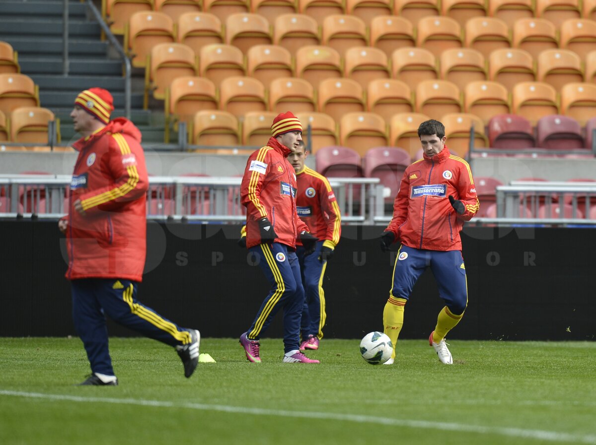 FOTO "Joacă" pe Amsterdam Arena » Tricolorii, spionaţi din tribune ;)