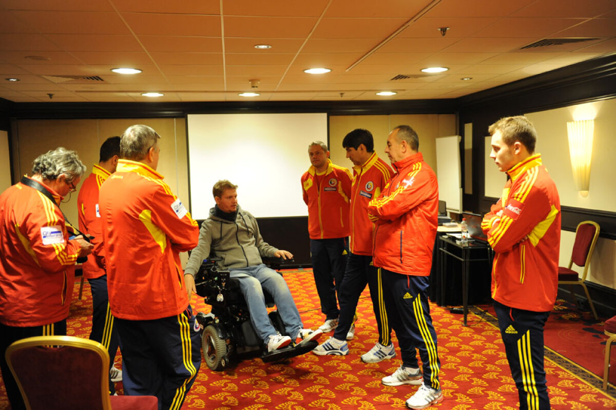 Neşu alături de naţională în meciul cu Olanda » Tricolorii i-au făcut un cadou