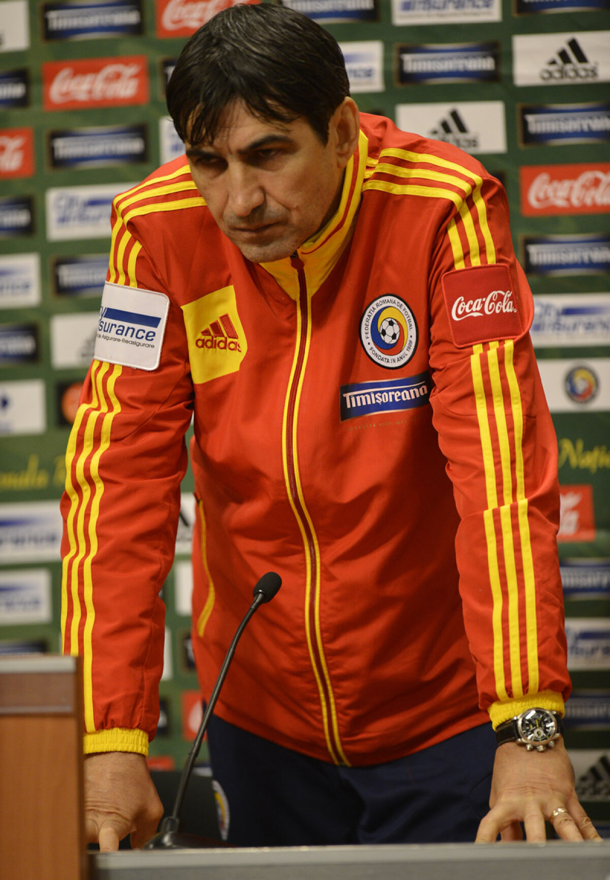 Piţurcă aruncă săgeţi discrete către criticii săi: "Am văzut cîte vrăjeli erau şi înainte de Ungaria!"