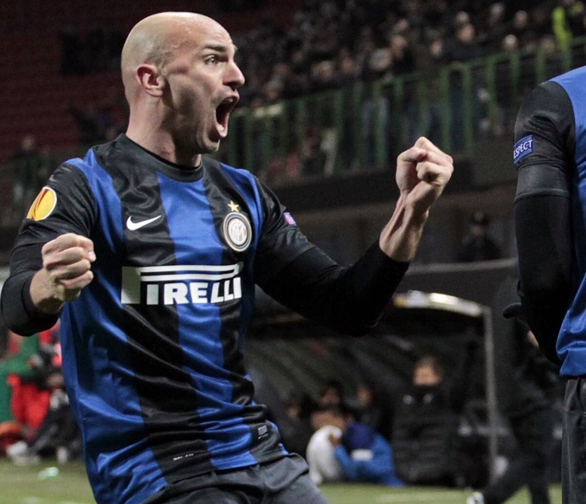 VIDEO Cambiasso şi-a ieşit din minţi şi a luat primul roşu din carieră în Inter Milano-Juventus 1-2!