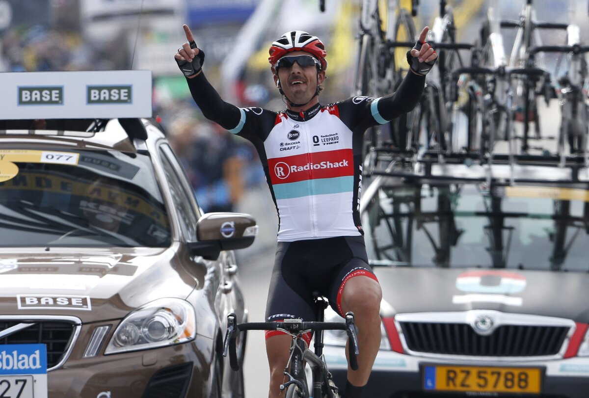 "Daţi-mi un metru şi voi schimba lumea!" » Elveţianul Fabian Cancellara a cîştigat Turul Flandrei, după o acţiune explozivă!